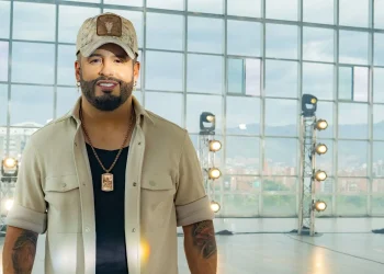 Nelson Velásquez detuvo su concierto para defender a una fanática en Venezuela